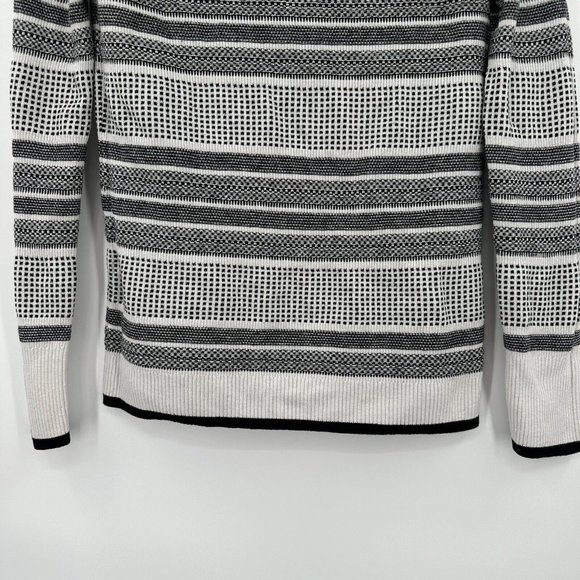 41 Hawthorn Women's Sweater  Black White Striped Knit Crewneck‎ Size Medium - Picture 4 of 7
